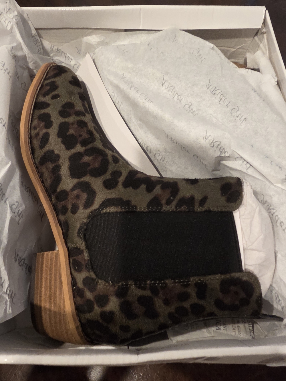 NIB-Size 8 Leopard Print Chelsea Booties - Olive Brown - Picture 5 of 7